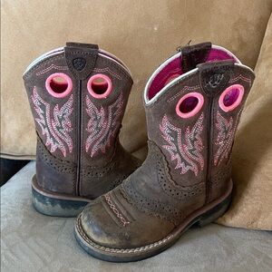 Ariat Brown Kids Western Pull-On Boots with Pink Stitching and Handles